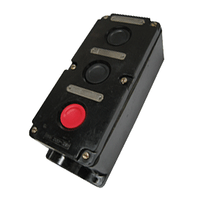 Пост 3-х кнопочный ПКУ-36 3 красный в корпусе 10А 660В - фото 1